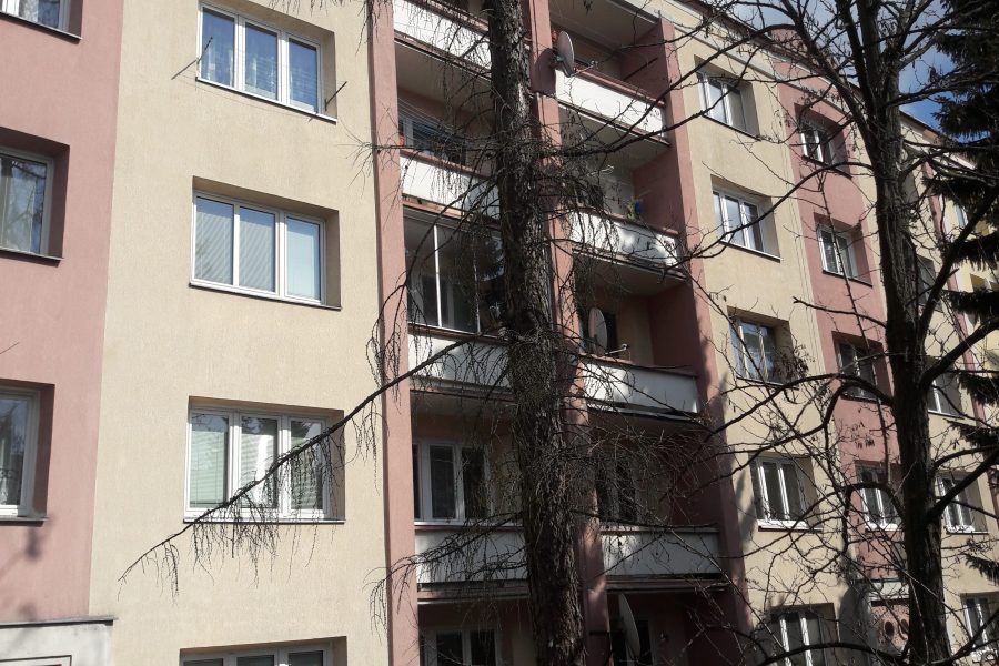 Ulica Švermova – Predaj 3 izb. bytu (71,17 m2) s balkónom a pivnicou, sídlisko Fončorda